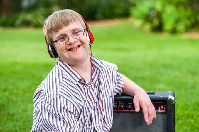 Can adults with down syndrome can live Independently?